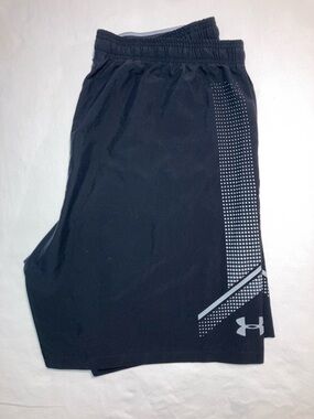 Under Armour Men’s Black Athletic Training Shorts with Logo (126)